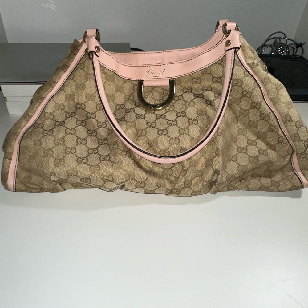 Authentic Gucci GG Canvas D-Ring Abbey Shoulder Bag